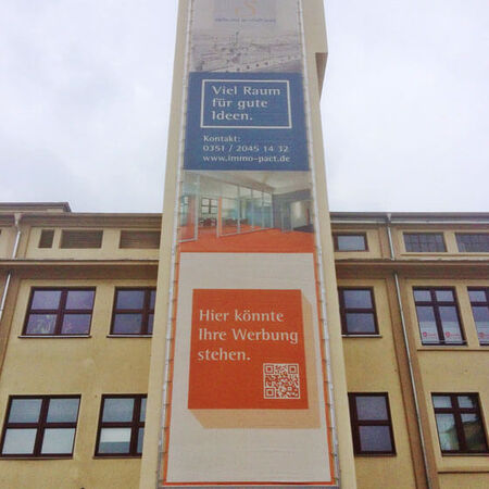 Liftersystem (18 x 4 m). Produziert von Malerei & Werbung Werker aus Dresden.